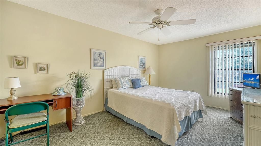 En Venta: $165,000 (2 camas, 2 baños, 942 Pies cuadrados)