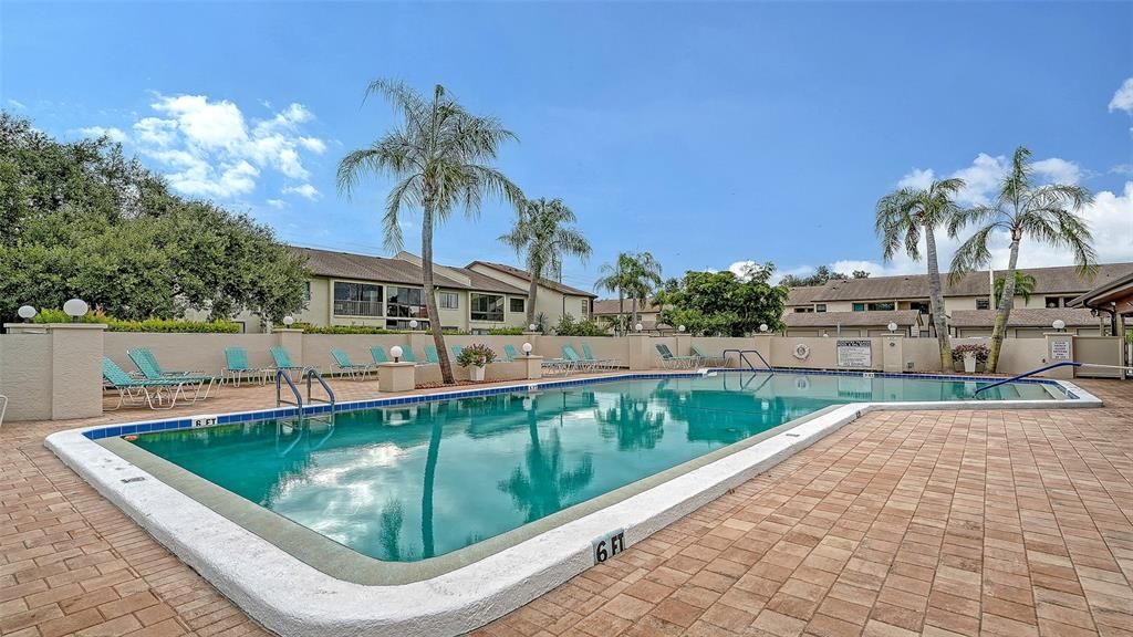 En Venta: $165,000 (2 camas, 2 baños, 942 Pies cuadrados)