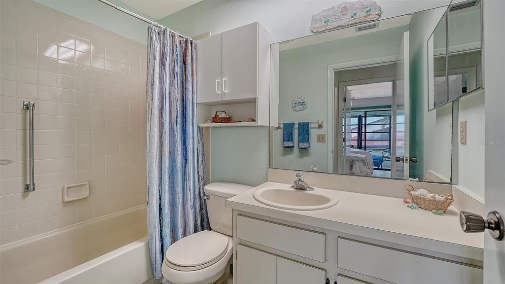 En Venta: $165,000 (2 camas, 2 baños, 942 Pies cuadrados)