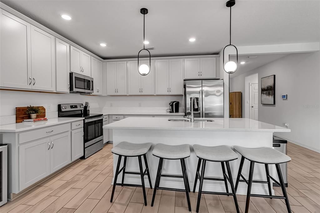 For Sale: $393,000 (3 beds, 2 baths, 1720 Square Feet)