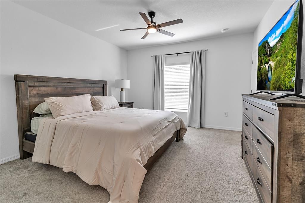 For Sale: $393,000 (3 beds, 2 baths, 1720 Square Feet)