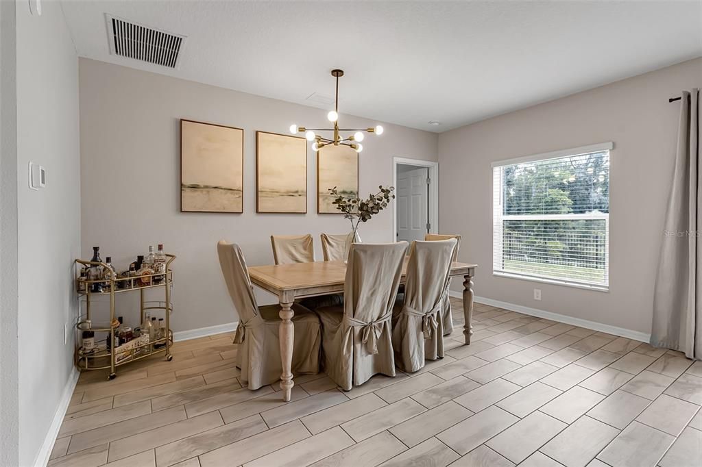 For Sale: $393,000 (3 beds, 2 baths, 1720 Square Feet)