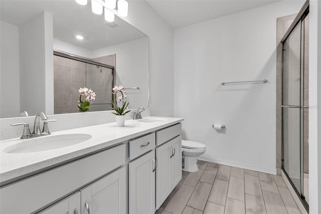 For Sale: $393,000 (3 beds, 2 baths, 1720 Square Feet)