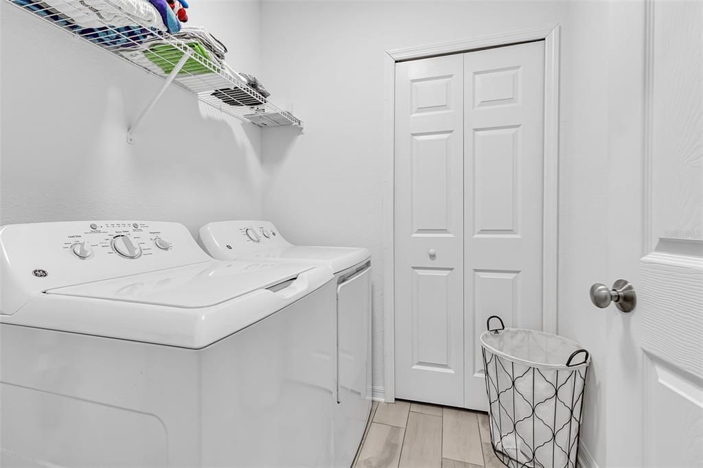 For Sale: $393,000 (3 beds, 2 baths, 1720 Square Feet)