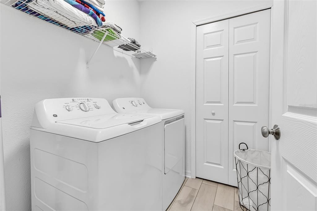 For Sale: $393,000 (3 beds, 2 baths, 1720 Square Feet)