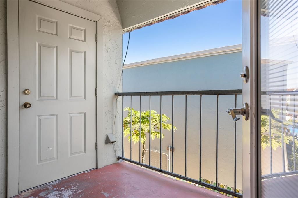 待售: $165,000 (2 贝兹, 2 浴室, 1026 平方英尺)