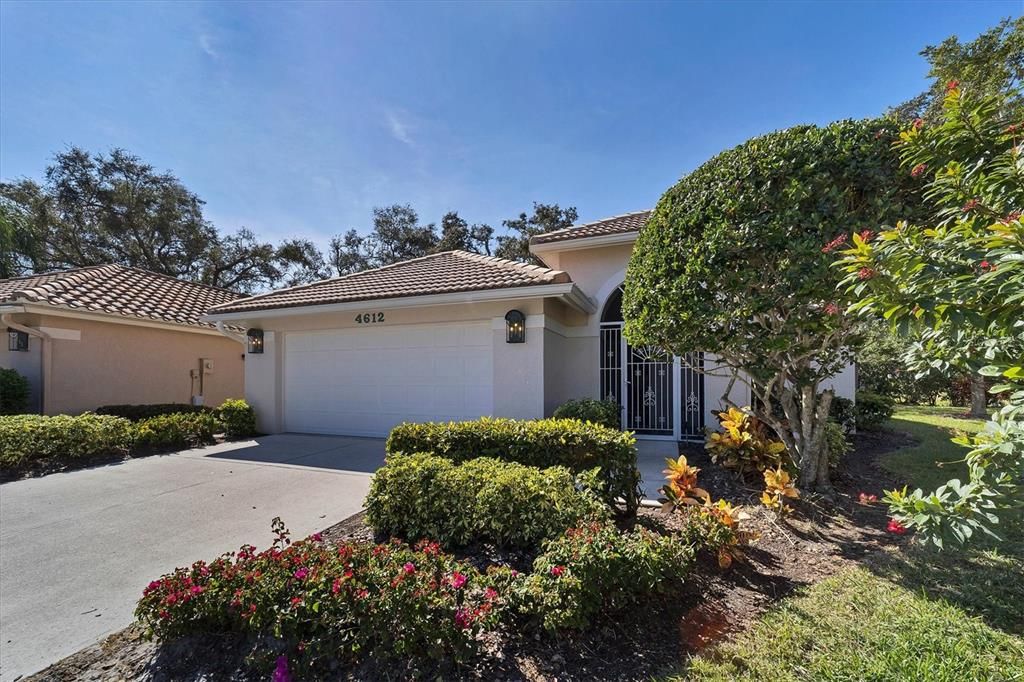 For Rent: $3,450 (2 beds, 2 baths, 1893 Square Feet)