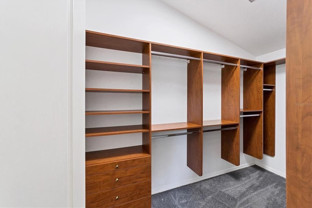 For Rent: $3,450 (2 beds, 2 baths, 1893 Square Feet)