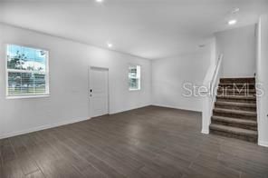 For Rent: $2,700 (3 beds, 2 baths, 1636 Square Feet)