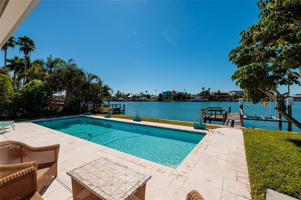 For Sale: $1,690,000 (3 beds, 2 baths, 2148 Square Feet)