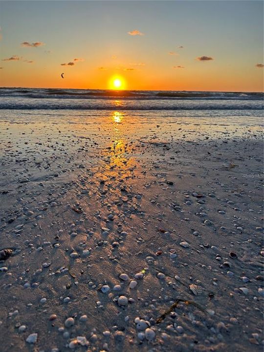 For Sale: $1,690,000 (3 beds, 2 baths, 2148 Square Feet)