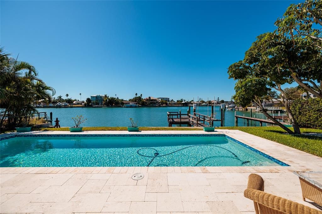 For Sale: $1,690,000 (3 beds, 2 baths, 2148 Square Feet)