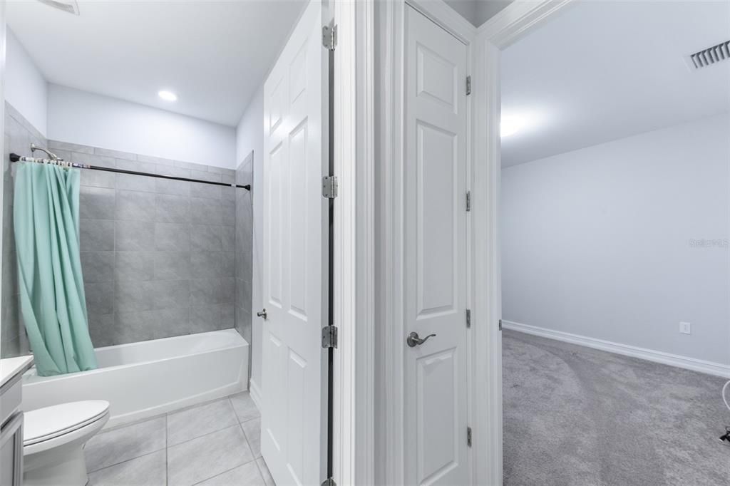 En Renta: $2,095 (4 camas, 2 baños, 2044 Pies cuadrados)