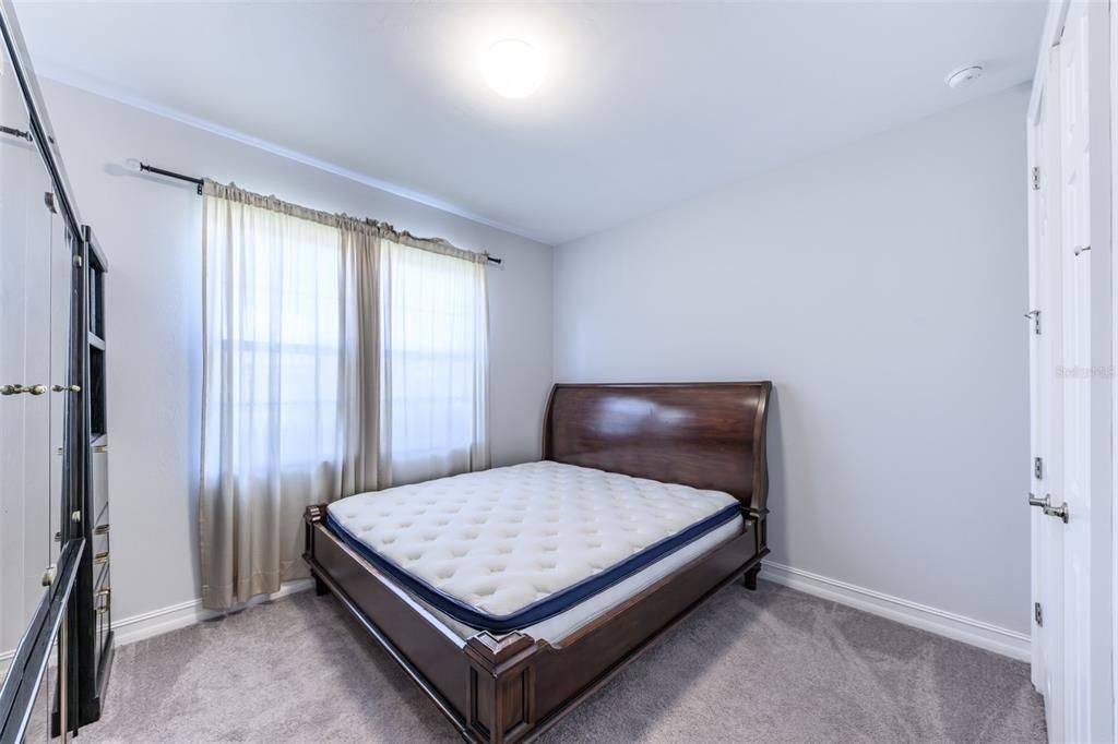 En Renta: $2,095 (4 camas, 2 baños, 2044 Pies cuadrados)