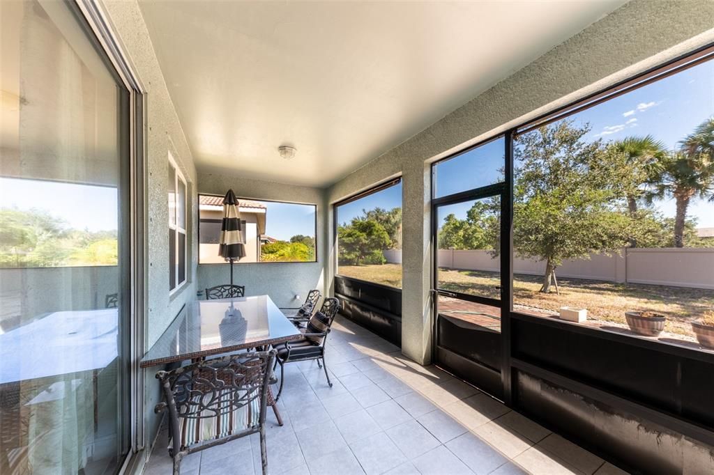 En Renta: $2,095 (4 camas, 2 baños, 2044 Pies cuadrados)