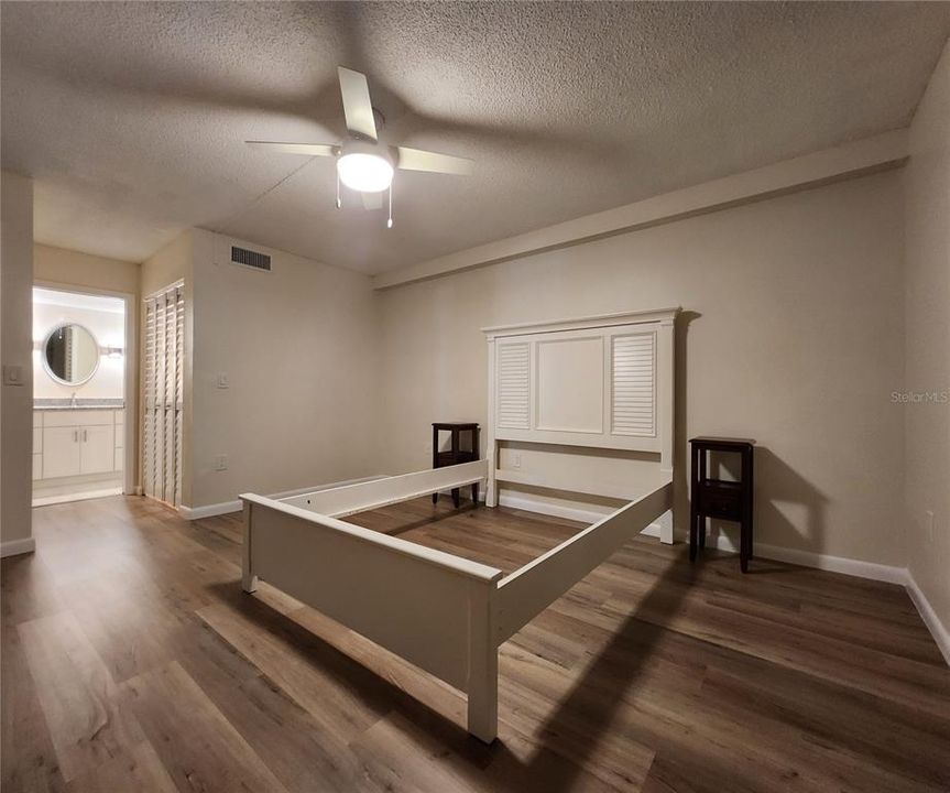 待售: $549,000 (2 贝兹, 2 浴室, 1255 平方英尺)