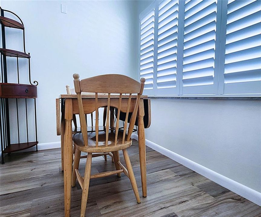 待售: $549,000 (2 贝兹, 2 浴室, 1255 平方英尺)