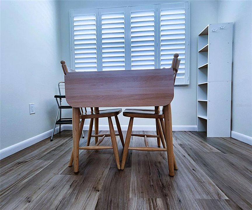 待售: $549,000 (2 贝兹, 2 浴室, 1255 平方英尺)