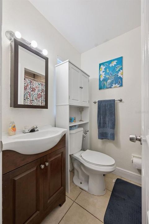 For Sale: $298,000 (3 beds, 2 baths, 1373 Square Feet)