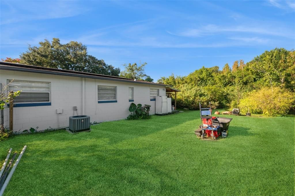 For Sale: $298,000 (3 beds, 2 baths, 1373 Square Feet)