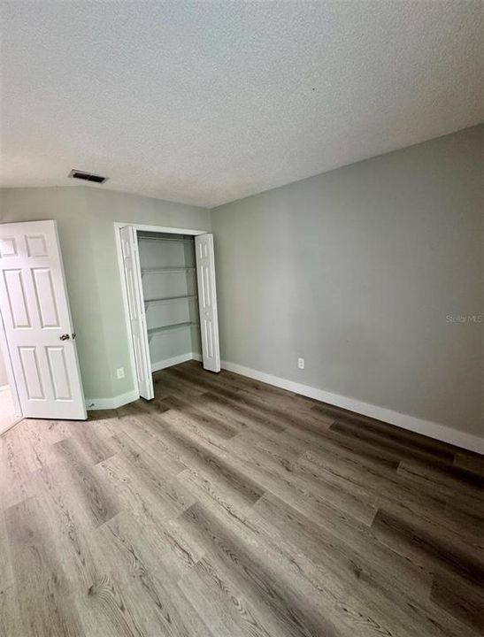 For Rent: $2,560 (4 beds, 2 baths, 1866 Square Feet)