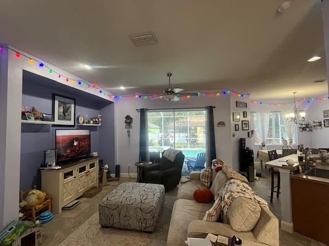 待售: $497,900 (4 贝兹, 3 浴室, 2444 平方英尺)