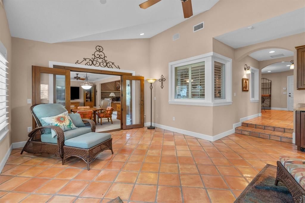 For Sale: $1,700,000 (3 beds, 2 baths, 3073 Square Feet)