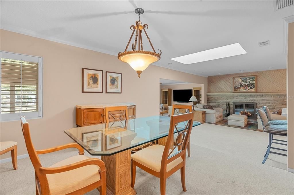 For Sale: $1,700,000 (3 beds, 2 baths, 3073 Square Feet)