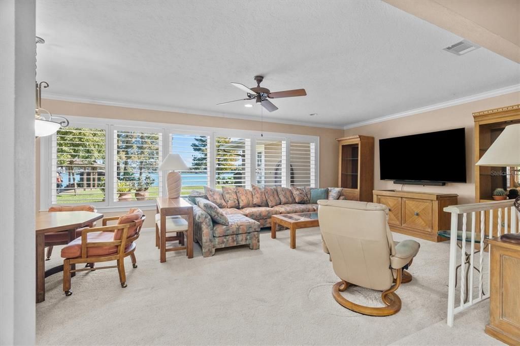 For Sale: $1,700,000 (3 beds, 2 baths, 3073 Square Feet)