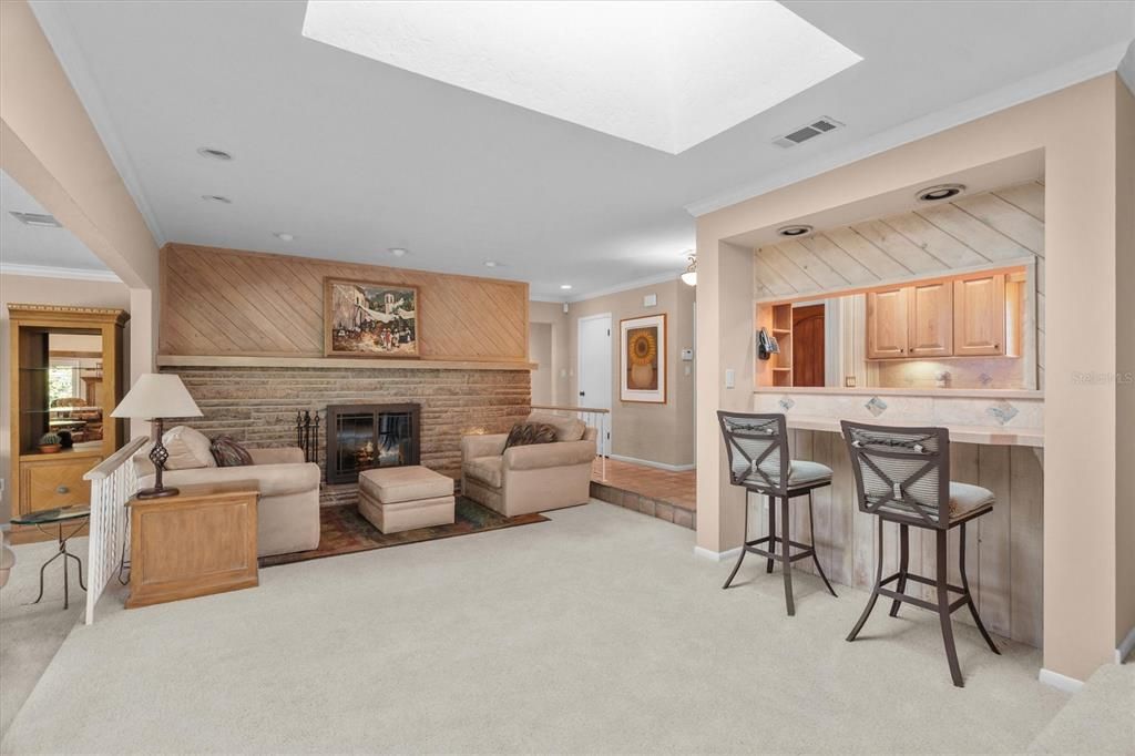 For Sale: $1,700,000 (3 beds, 2 baths, 3073 Square Feet)