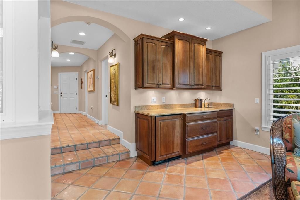 For Sale: $1,700,000 (3 beds, 2 baths, 3073 Square Feet)