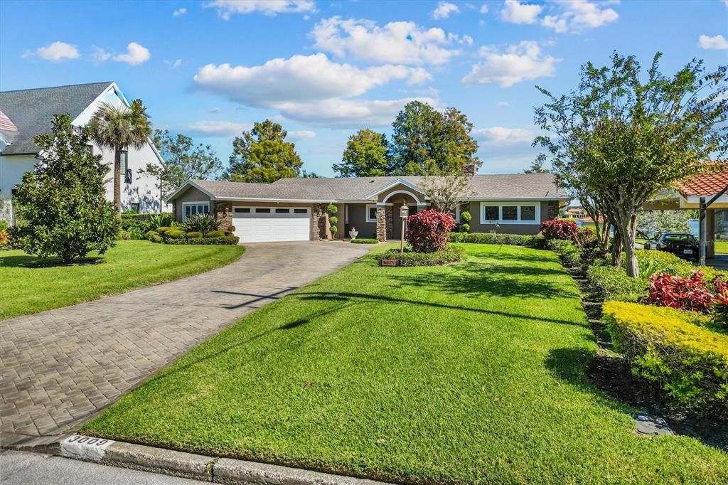 For Sale: $1,700,000 (3 beds, 2 baths, 3073 Square Feet)