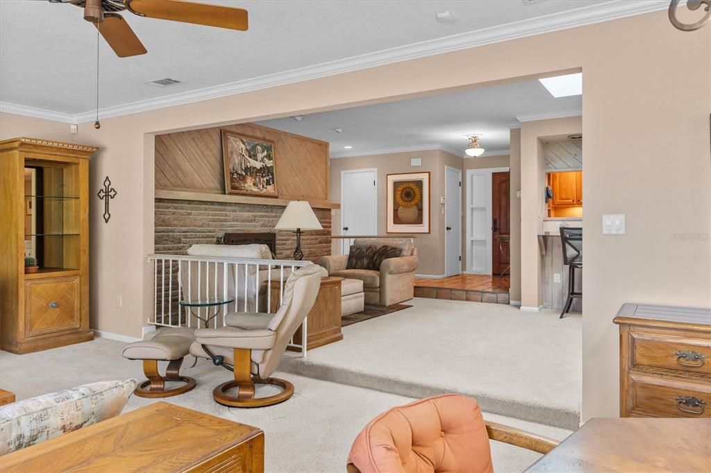 For Sale: $1,700,000 (3 beds, 2 baths, 3073 Square Feet)