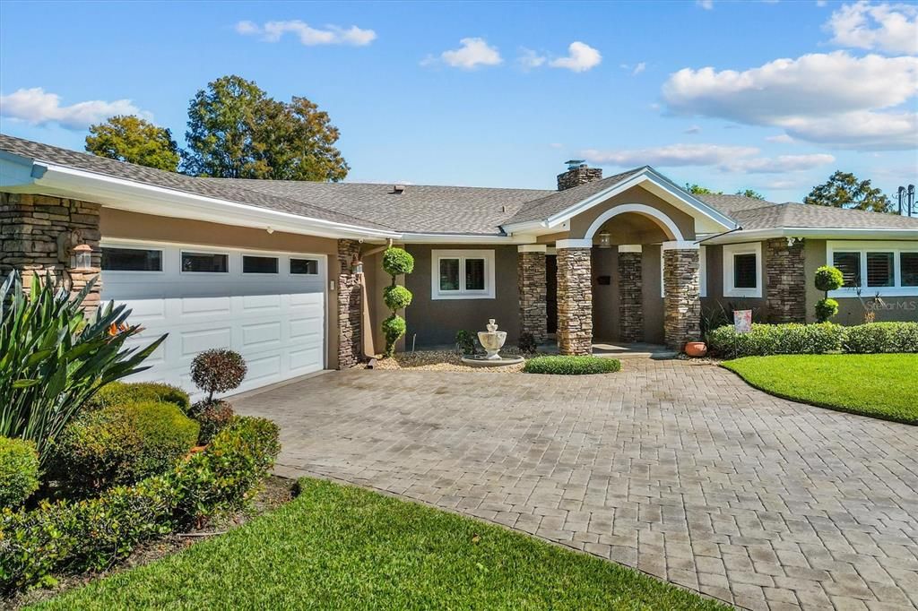 For Sale: $1,700,000 (3 beds, 2 baths, 3073 Square Feet)