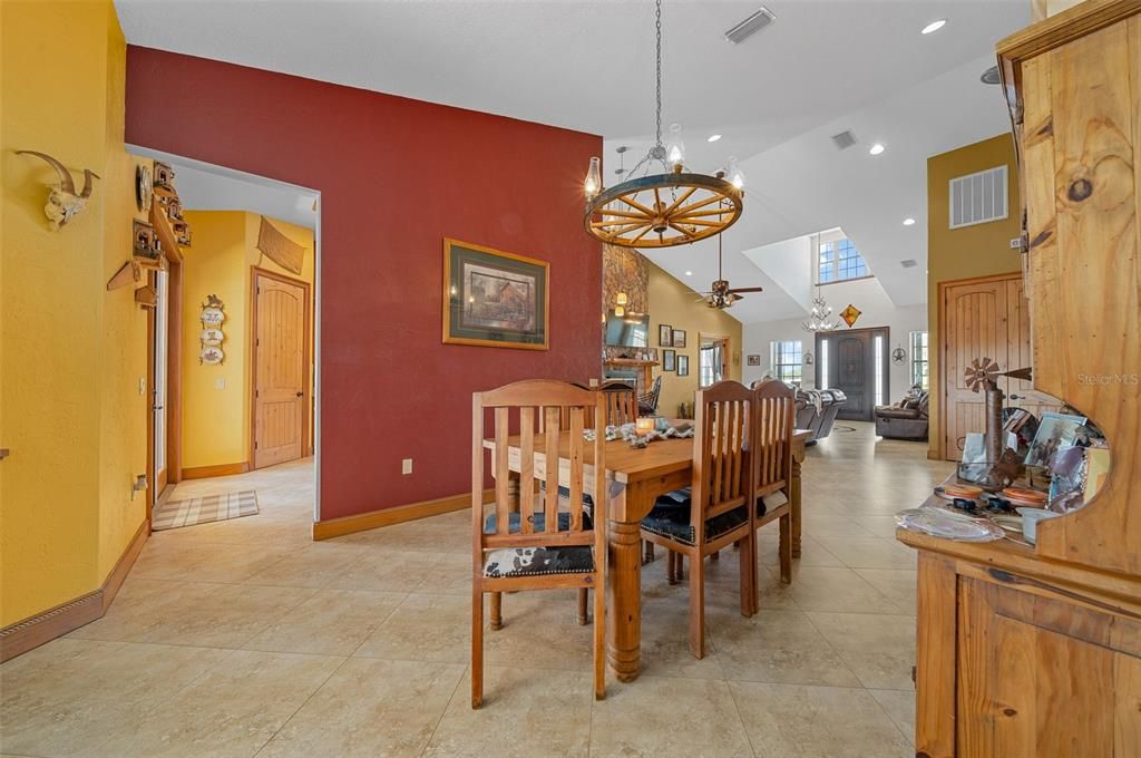 На продажу: $1,199,900 (4 спален, 2 ванн, 2607 Квадратных фут)