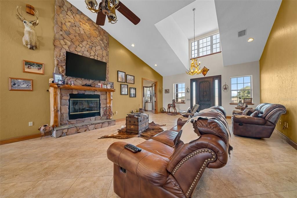 На продажу: $1,199,900 (4 спален, 2 ванн, 2607 Квадратных фут)