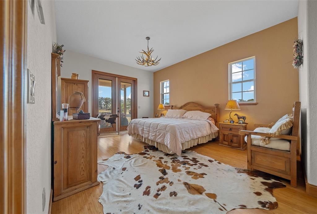 На продажу: $1,199,900 (4 спален, 2 ванн, 2607 Квадратных фут)