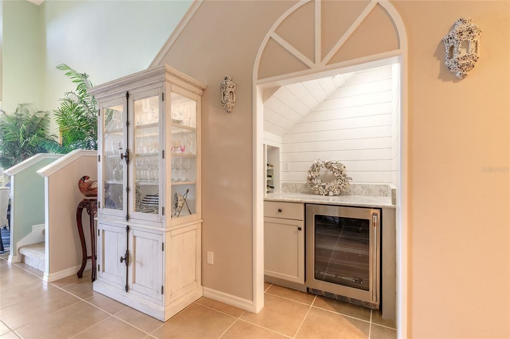 合同活跃: $339,900 (3 贝兹, 2 浴室, 2080 平方英尺)