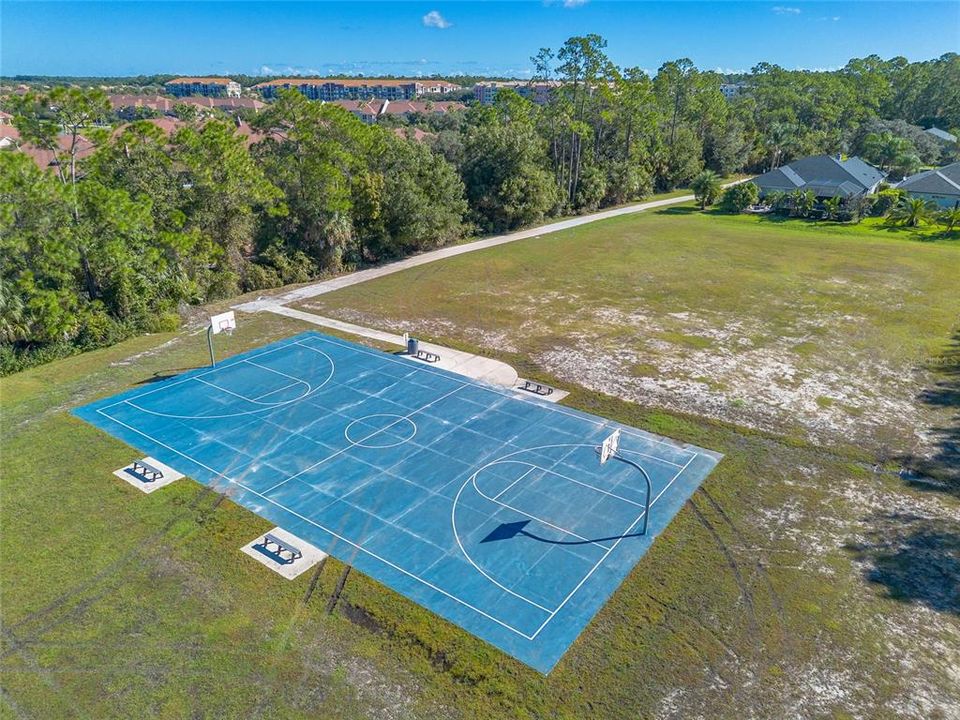 合同活跃: $339,900 (3 贝兹, 2 浴室, 2080 平方英尺)