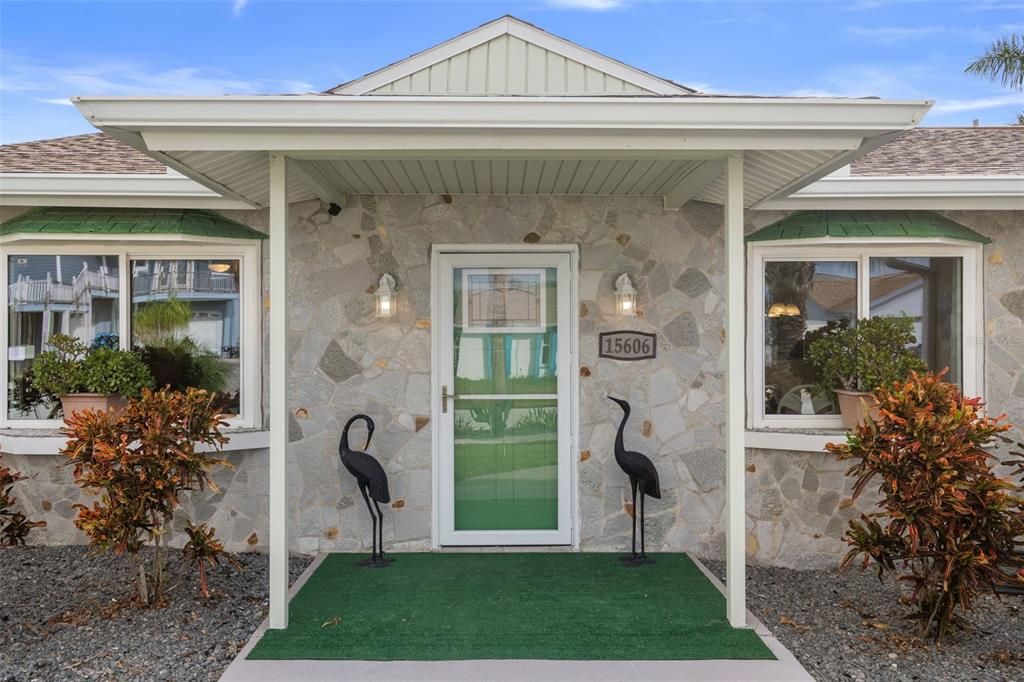 For Sale: $389,900 (3 beds, 2 baths, 1434 Square Feet)