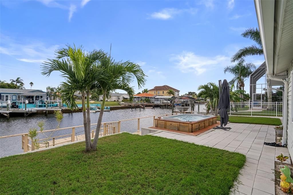 For Sale: $389,900 (3 beds, 2 baths, 1434 Square Feet)