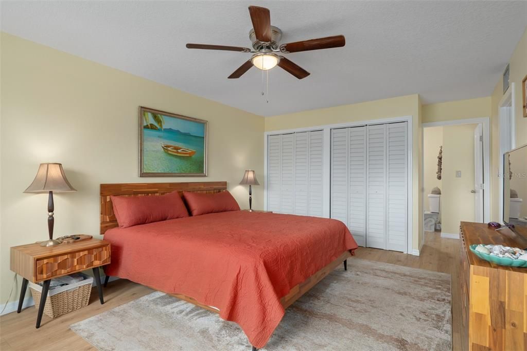 For Sale: $389,900 (3 beds, 2 baths, 1434 Square Feet)