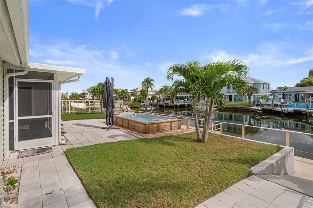 For Sale: $389,900 (3 beds, 2 baths, 1434 Square Feet)