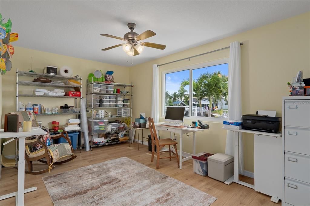 For Sale: $389,900 (3 beds, 2 baths, 1434 Square Feet)