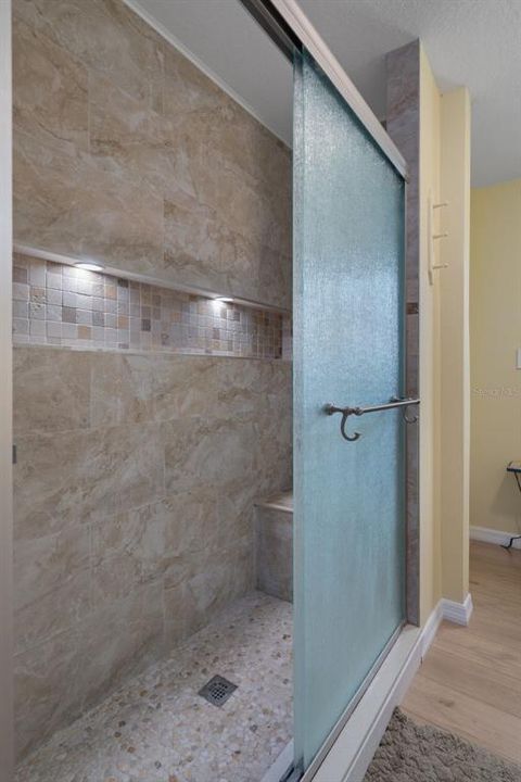 For Sale: $389,900 (3 beds, 2 baths, 1434 Square Feet)