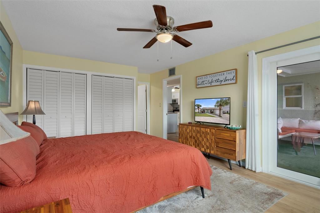 For Sale: $389,900 (3 beds, 2 baths, 1434 Square Feet)