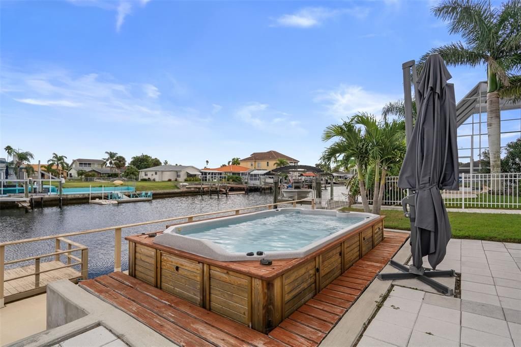 For Sale: $389,900 (3 beds, 2 baths, 1434 Square Feet)