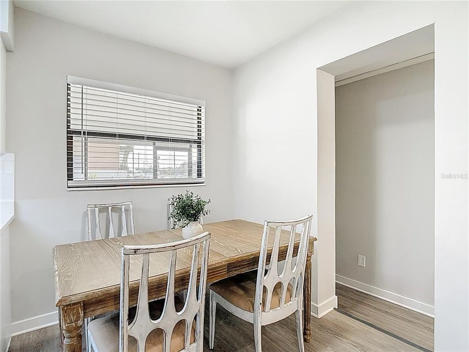 For Sale: $334,500 (3 beds, 1 baths, 1183 Square Feet)