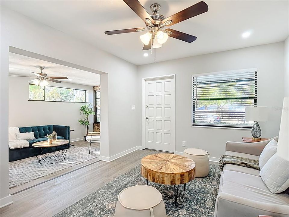 For Sale: $334,500 (3 beds, 1 baths, 1183 Square Feet)