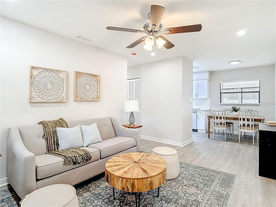 For Sale: $334,500 (3 beds, 1 baths, 1183 Square Feet)